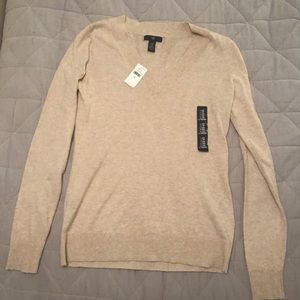 GAP V-Neck Sweater